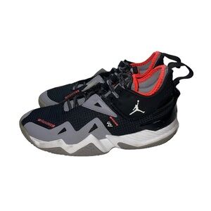 Nike Air Jordan Westbrook One Take Man Shirt 8.5
